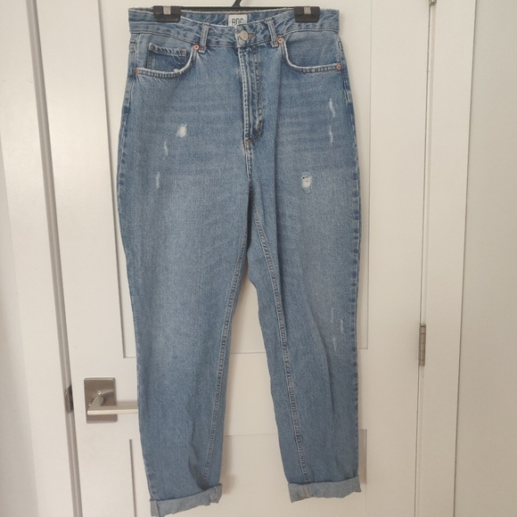 Urban Outfitters BDG High Waisted Mom Jean - Picture 2 of 6